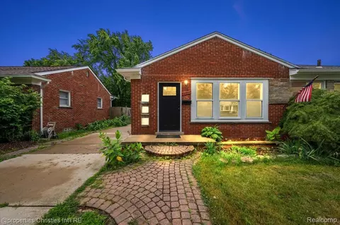 1612 Genesee Ave, Royal Oak, MI 48073