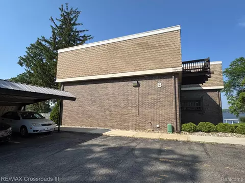 250 N Liberty St #310, Belleville, MI 48111