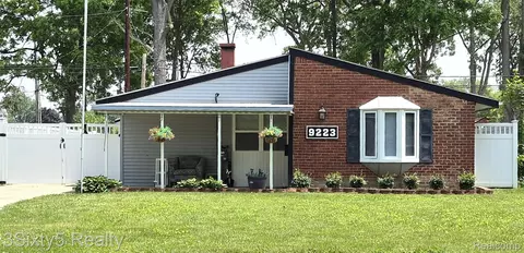 9223 Polk St, Taylor, MI 48180