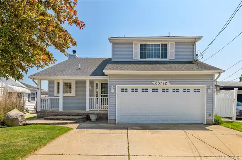 35772 Bal Clair St, New Baltimore, MI 48047