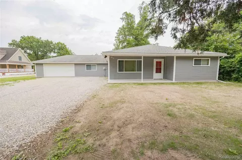 36093 Herman St, Romulus, MI 48174