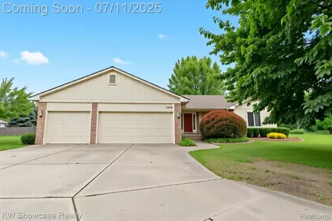 773 Sibley Ct, Wixom, MI 48393