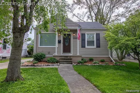 4033 Oakshire Ave, Berkley, MI 48072