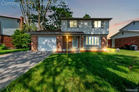29464 Marshall St, Southfield, MI 48076