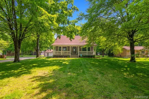 20551 Elwell Rd, Sumpter, MI 48111