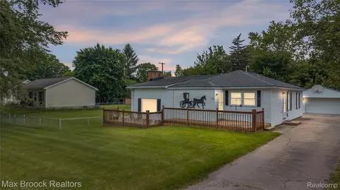 212 Oregon St, Ypsilanti, MI 48198