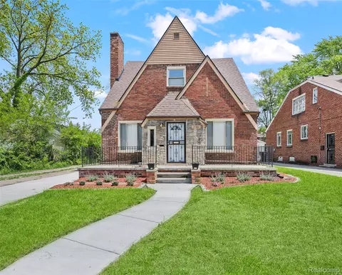 17384 Snowden St, Detroit, MI 48235