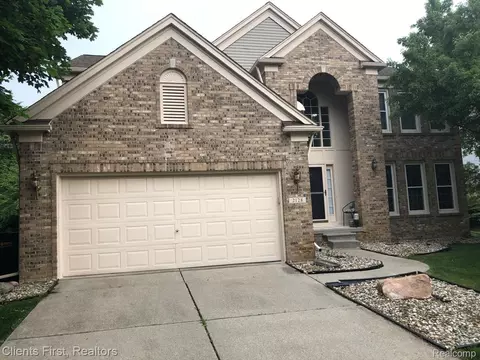 2128 Timberridge Ct, West Bloomfield, MI 48324