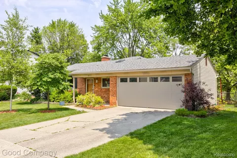 6672 Devonshire Dr, Canton, MI 48187