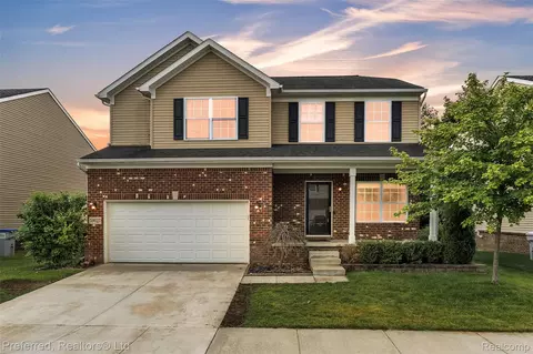 59623 Twin Pines Dr, Lyon, MI 48165