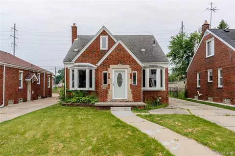 15648 Stricker Ave, Eastpointe, MI 48021