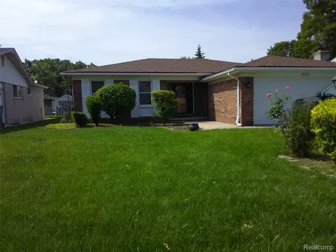20329 Churchill Ave, Brownstown, MI 48183