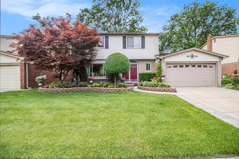 43863 Brandywyne Rd, Canton, MI 48187