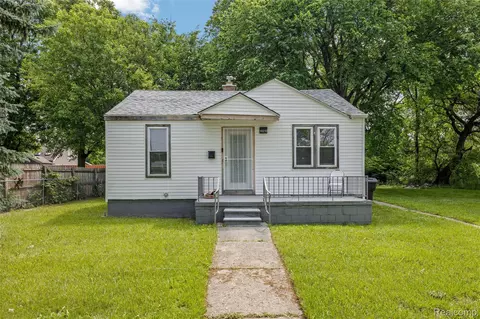 19210 Cameron St, Highland Park, MI 48203