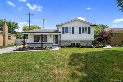 29521 Jacquelyn Dr, Livonia, MI 48154
