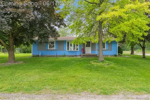 36513 Evans St, Huron, MI 48164