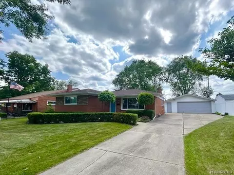 30821 Longfellow Ave, Madison Heights, MI 48071