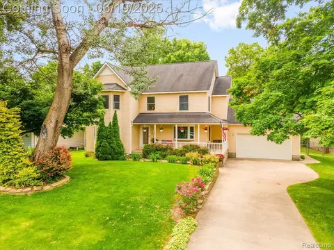 1104 E Huron River Dr, Van Buren, MI 48111