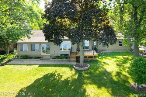 1861 Ladd Rd, Wolverine Lake, MI 48390