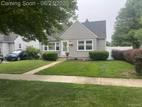 1991 Buckingham Ave, Berkley, MI 48072