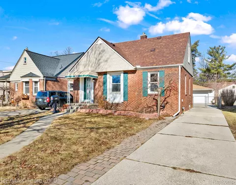 22902 Olmstead St, Dearborn, MI 48124