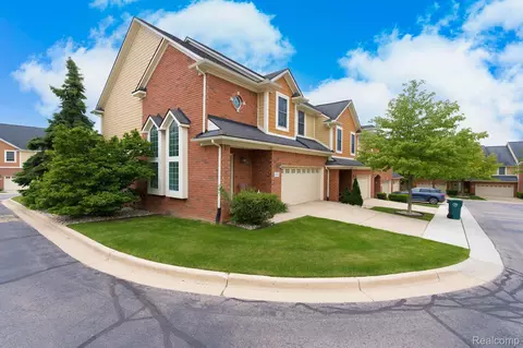 14140 Terrace Ct, Plymouth, MI 48170