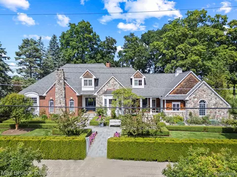 Undisclosed, Bloomfield Hills, MI 48301