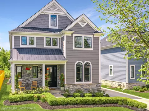 1486 Cedar Dr, Birmingham, MI 48009