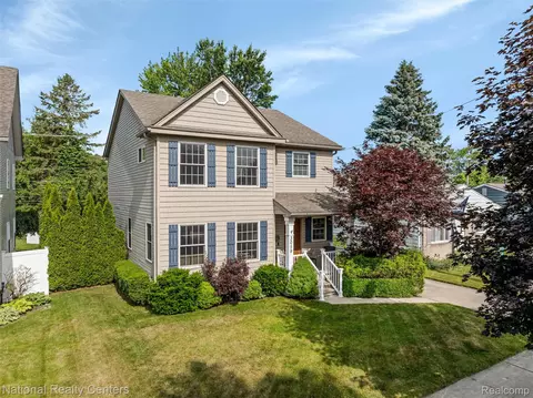 3059 Kenmore Rd, Berkley, MI 48072