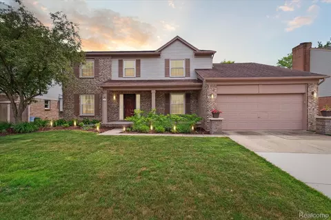 45997 Larchmont Dr, Canton, MI 48187