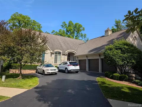 25130 Sutton Ct, Novi, MI 48374