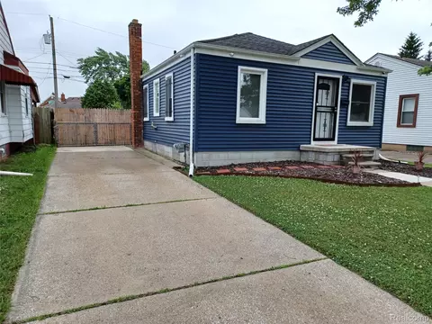 1423 New York Ave, Lincoln Park, MI 48146