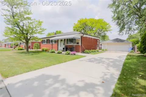 14839 Chippewa Dr, Warren, MI 48088