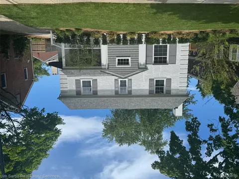 56 Handy Rd, Grosse Pointe Farms, MI 48236