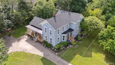 6501 River Rd, Flushing, MI 48433