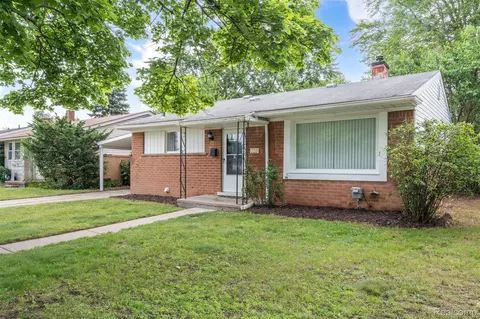 339 Shotka St, Westland, MI 48186