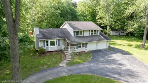 3485 Burrus Ct, Ortonville, MI 48462