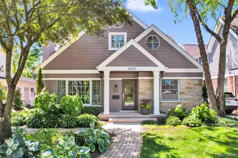 1492 Pierce St, Birmingham, MI 48009