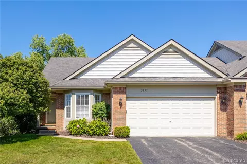 5959 Augusta Ln UNIT 20, Grand Blanc, MI 48439