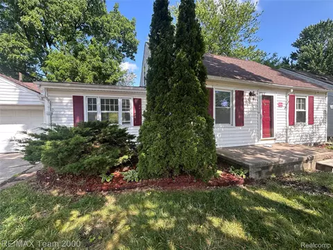19958 Norborne, Redford, MI 48240