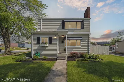 1972 Theodore St, Trenton, MI 48183