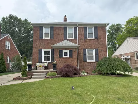 2130 Geneva St, Dearborn, MI 48124