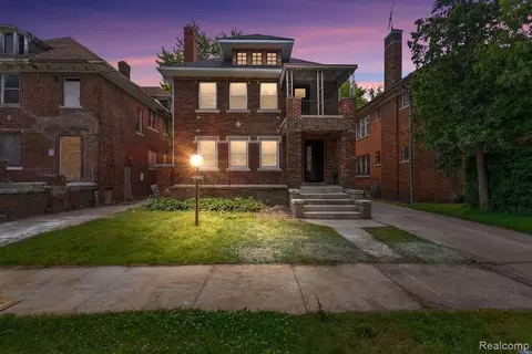 2919 Webb St, Detroit, MI 48206