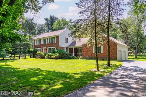 3407 Woodlea Dr, Scio, MI 48103