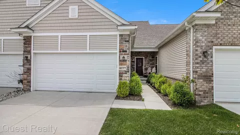 4177 Plum Village Ct, Monroe, MI 48161