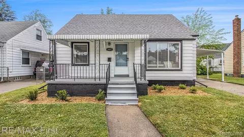 14691 Ego Ave, Eastpointe, MI 48021