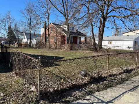12754 Georgiana Ave, Warren, MI 48089