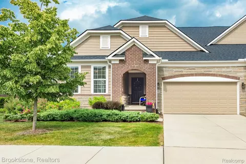 586 Ivyland St, Ann Arbor, MI 48108