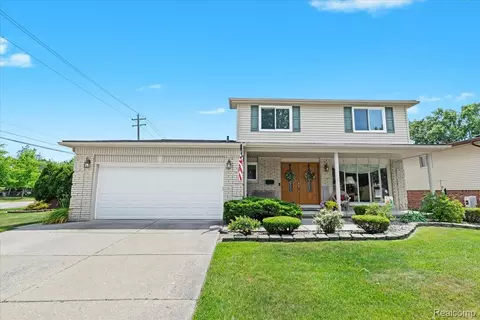 43603 Arlington Rd, Canton, MI 48187