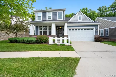 48884 Garden Ln, Canton, MI 48188